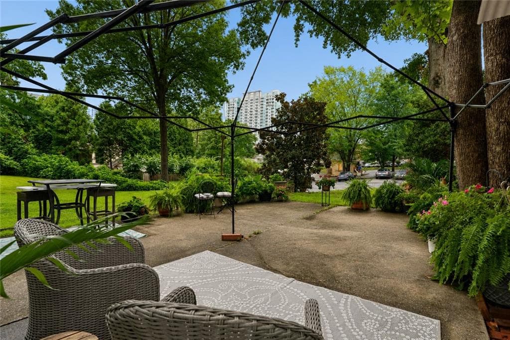 quadruplex for sale at 2956 Grandview Avenue, Atlanta, GA 30305 — photo 9
