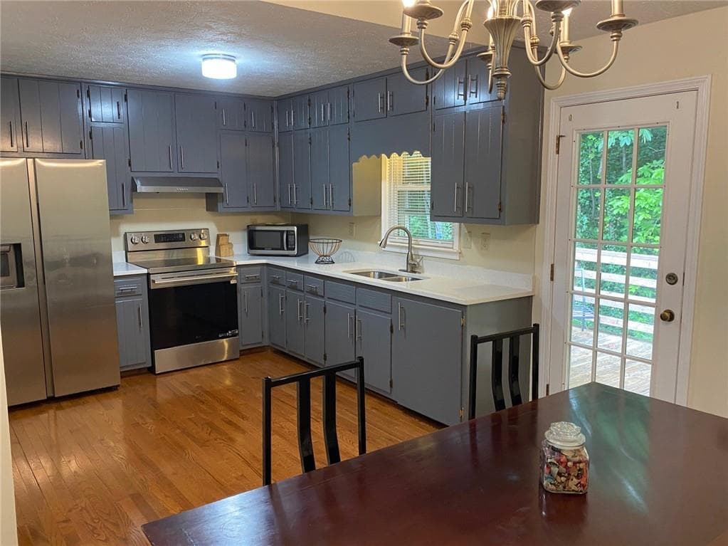 5 bedroom, 3 bathroom, 1,236 sq ft single family residence for sale at 1326 Williamsburg Lane, Norcross, GA 30093 — photo 8