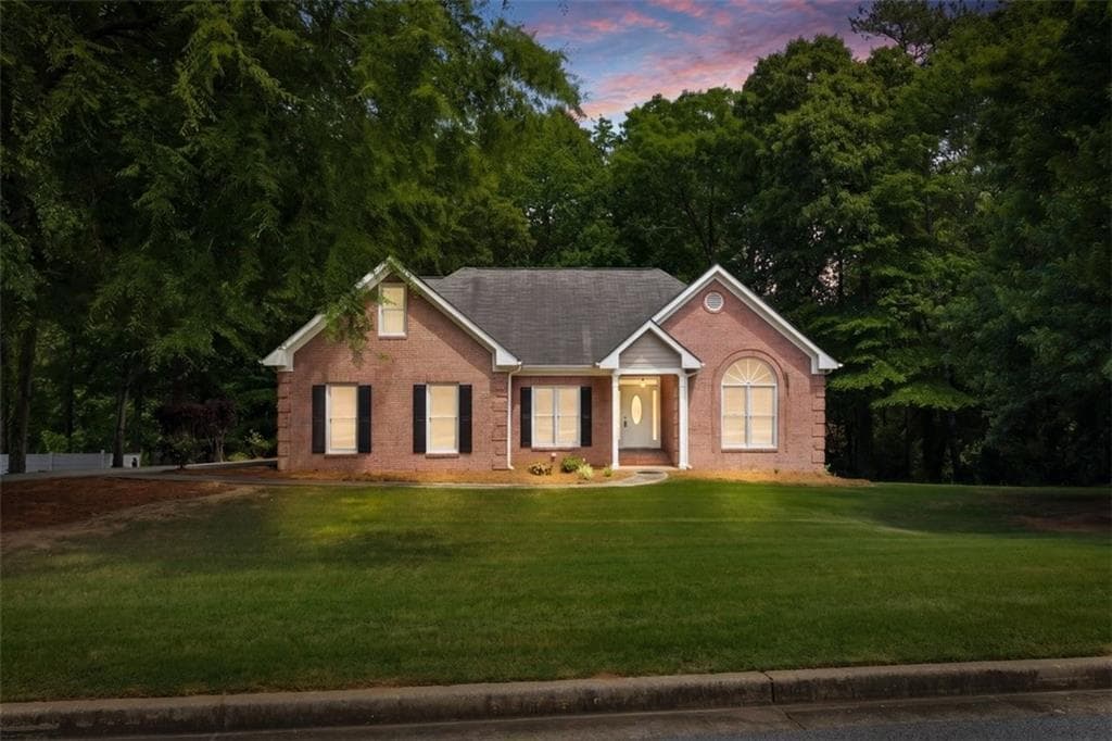 3 bedroom, 2 bathroom, 2,496 sq ft single family residence for sale at 2624 Fireside Trail, Conyers, GA 30094 — photo 1 of 2