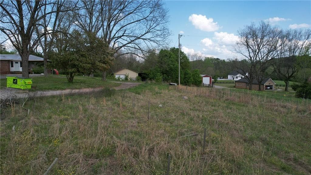3 bedroom, 2 bathroom, 1,882 sq ft single family residence for sale at 6082 Franklin Goldmine Road, Cumming, GA 30028 — photo 5