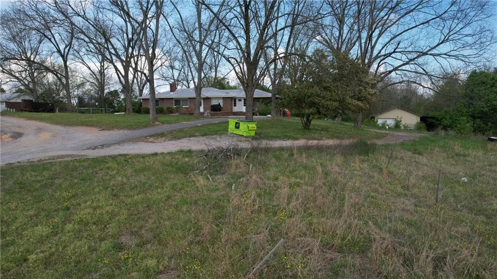 3 bedroom, 2 bathroom, 1,882 sq ft single family residence for sale at 6082 Franklin Goldmine Road, Cumming, GA 30028 — photo 6