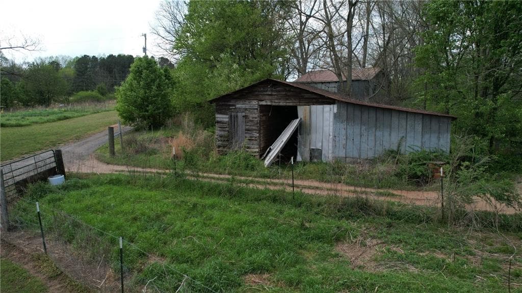 3 bedroom, 2 bathroom, 1,882 sq ft single family residence for sale at 6082 Franklin Goldmine Road, Cumming, GA 30028 — photo 8