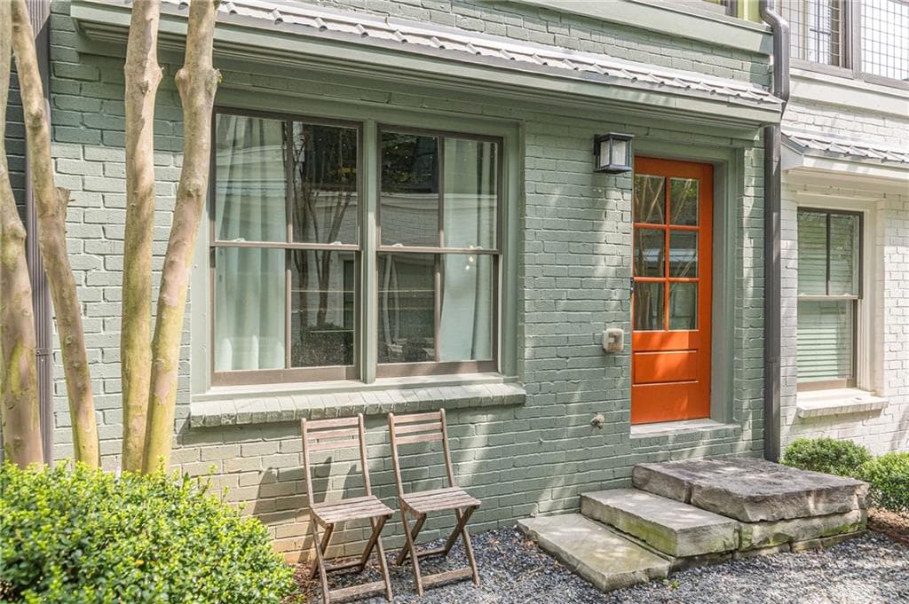 3 bedroom, 4 bathroom, 1,844 sq ft townhouse under contract at 763 Dunlop Way, Atlanta, GA 30312 — photo 2