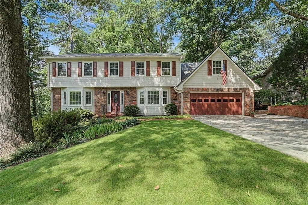 5 bedroom, 4 bathroom, 3,307 sq ft single family residence for sale at 1663 Huntingford Drive, Marietta, GA 30068 — photo 1 of 70