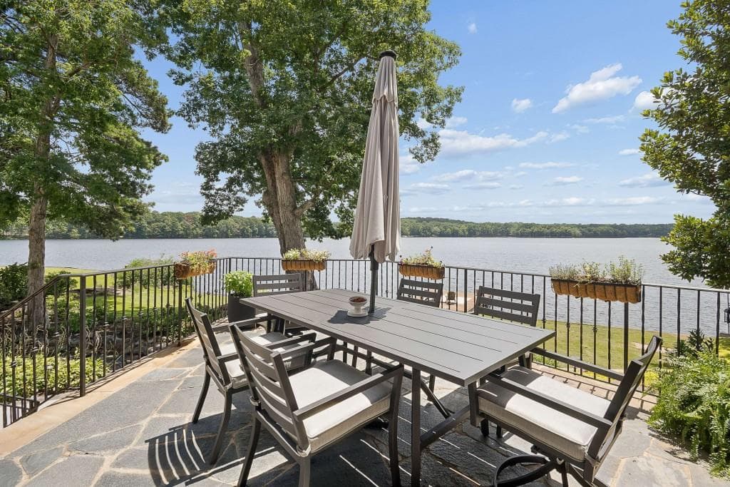 5 bedroom, 8 bathroom, 9,233 sq ft single family residence for sale at 102 Pebblestump Point, Peachtree City, GA 30269 — photo 4