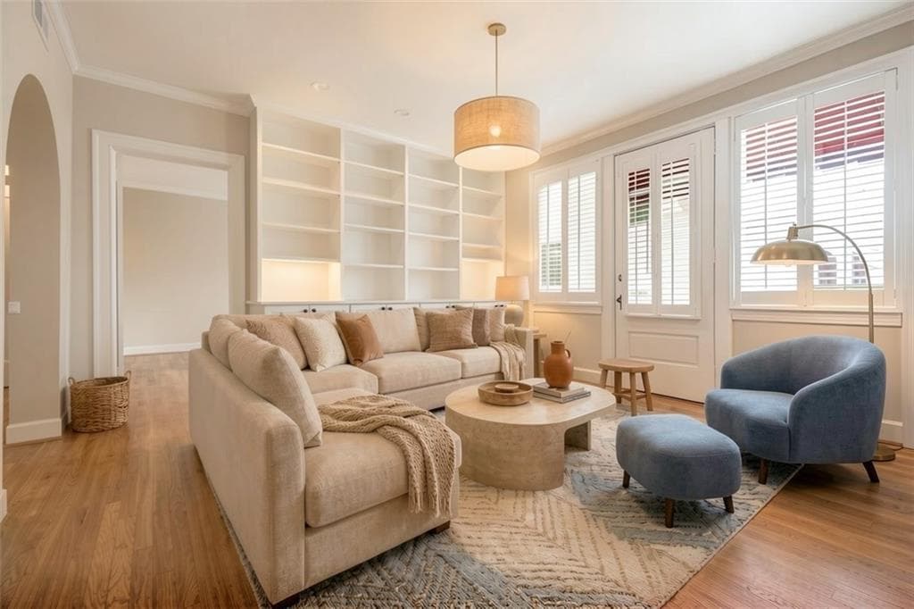 1 bedroom, 1 bathroom, 878 sq ft condominium for sale at 2222 Peachtree Road B5, Atlanta, GA 30309 — photo 5
