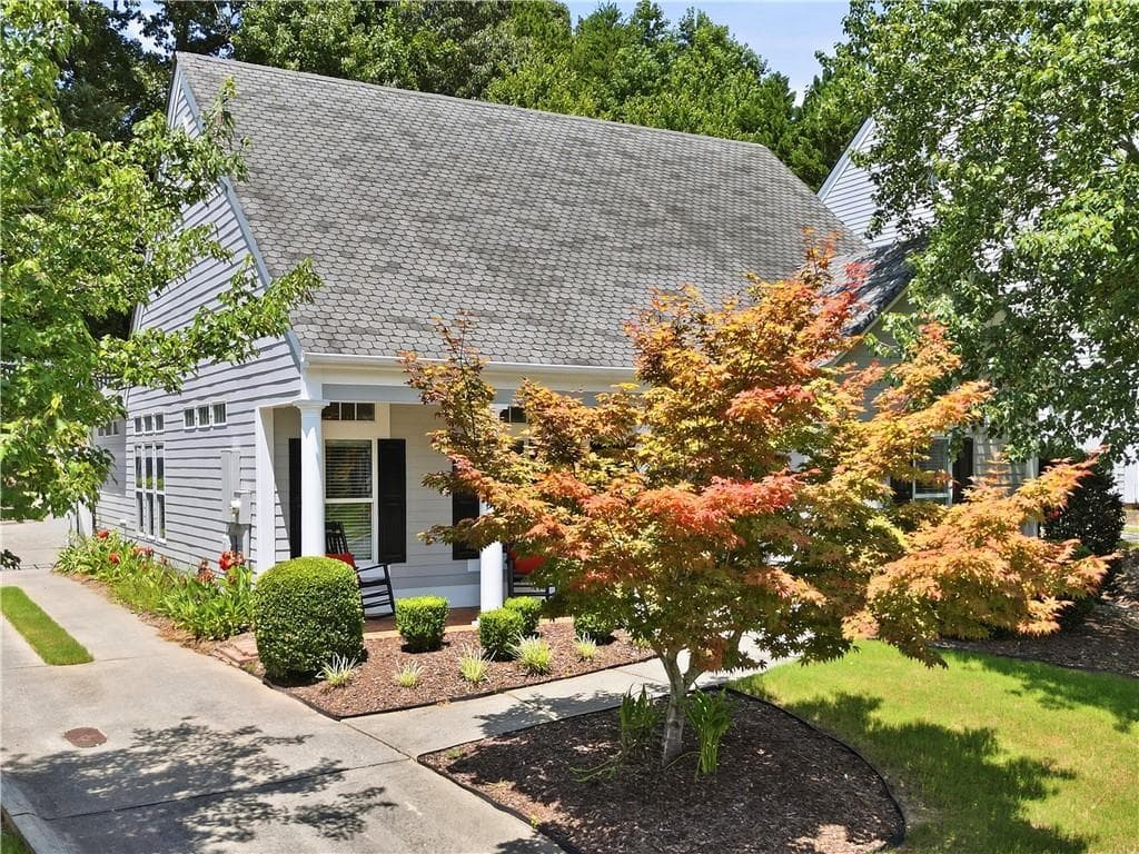 3 bedroom, 2 bathroom, 1,568 sq ft single family residence for sale at 306 Pinehurst Way, Canton, GA 30114 — photo 2