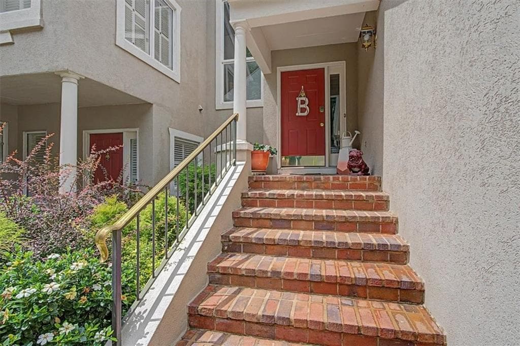 3 bedroom, 3 bathroom, 2,519 sq ft condominium for sale at 3210 Paces Mill Road, Atlanta, GA 30339 — photo 8