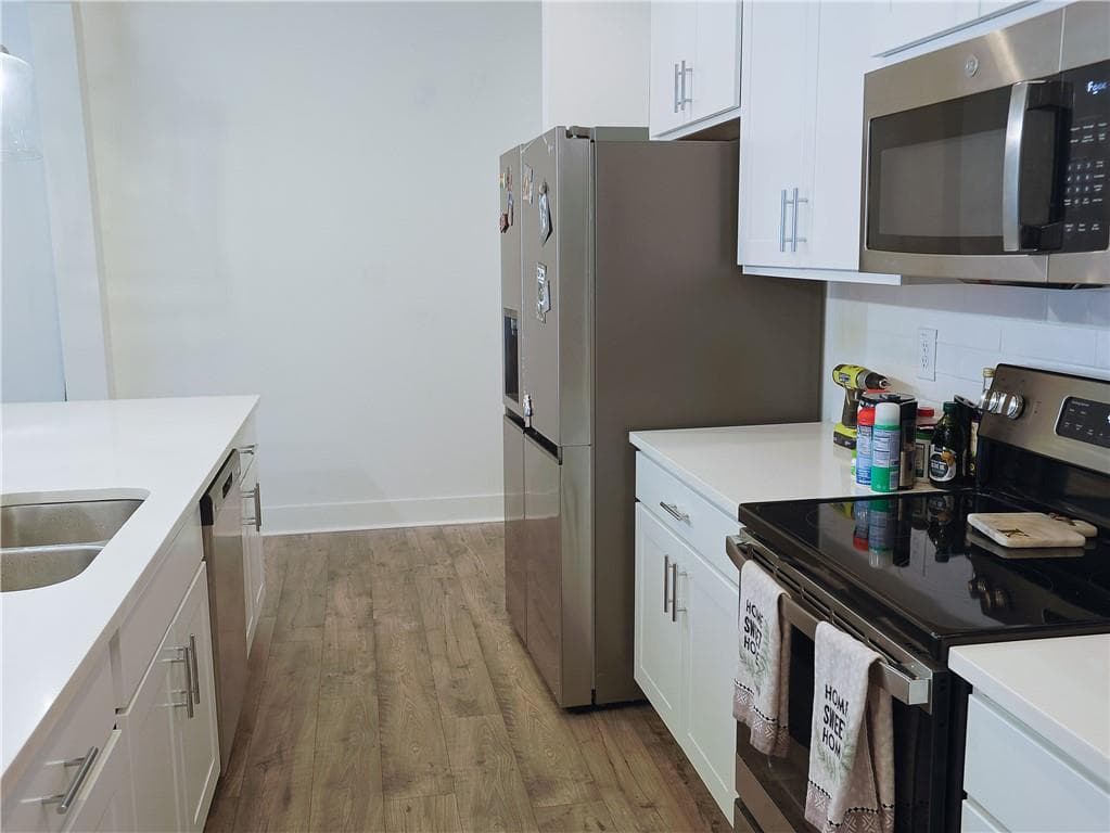 3 bedroom, 3 bathroom, 1,957 sq ft townhouse for rent at 7724 Baron Road, Fairburn, GA 30213 for $2,600 a month — photo 3