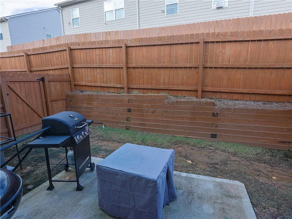 3 bedroom, 3 bathroom, 1,957 sq ft townhouse for rent at 7724 Baron Road, Fairburn, GA 30213 for $2,600 a month — photo 6