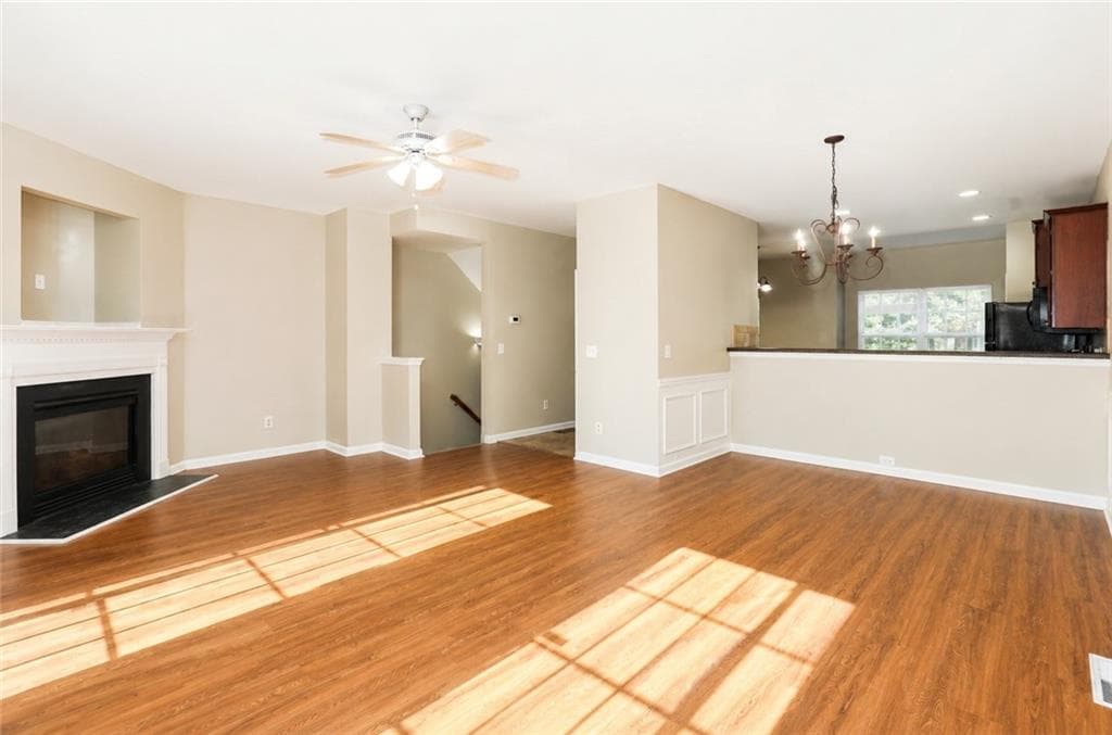 4 bedroom, 4 bathroom, 1,496 sq ft townhouse for rent at 702 Celeste Lane, Atlanta, GA 30331 for $1,925 a month — photo 2