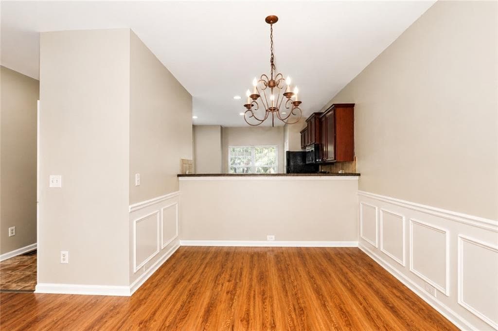 4 bedroom, 4 bathroom, 1,496 sq ft townhouse for rent at 702 Celeste Lane, Atlanta, GA 30331 for $1,925 a month — photo 4