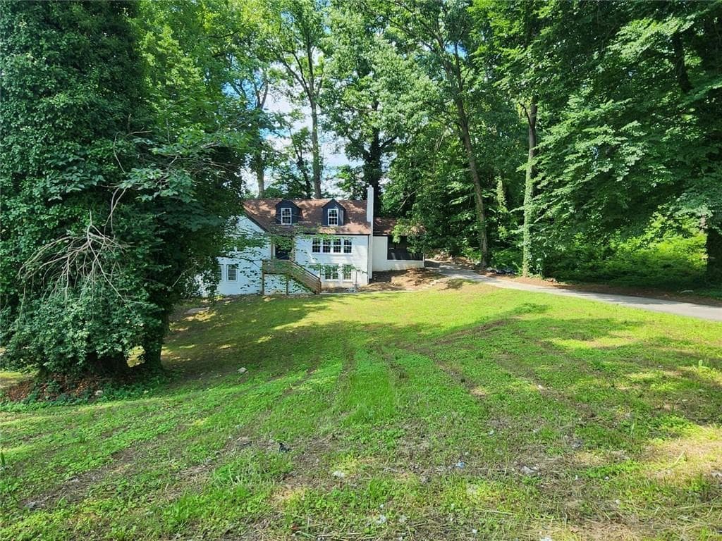 6 bedroom, 6 bathroom, 4,428 sq ft single family residence under contract at 1511 Joseph E Boone NW Boulevard, Atlanta, GA 30314 — photo 3
