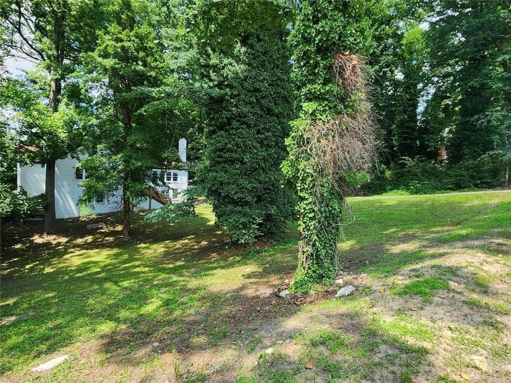 6 bedroom, 6 bathroom, 4,428 sq ft single family residence under contract at 1511 Joseph E Boone NW Boulevard, Atlanta, GA 30314 — photo 5