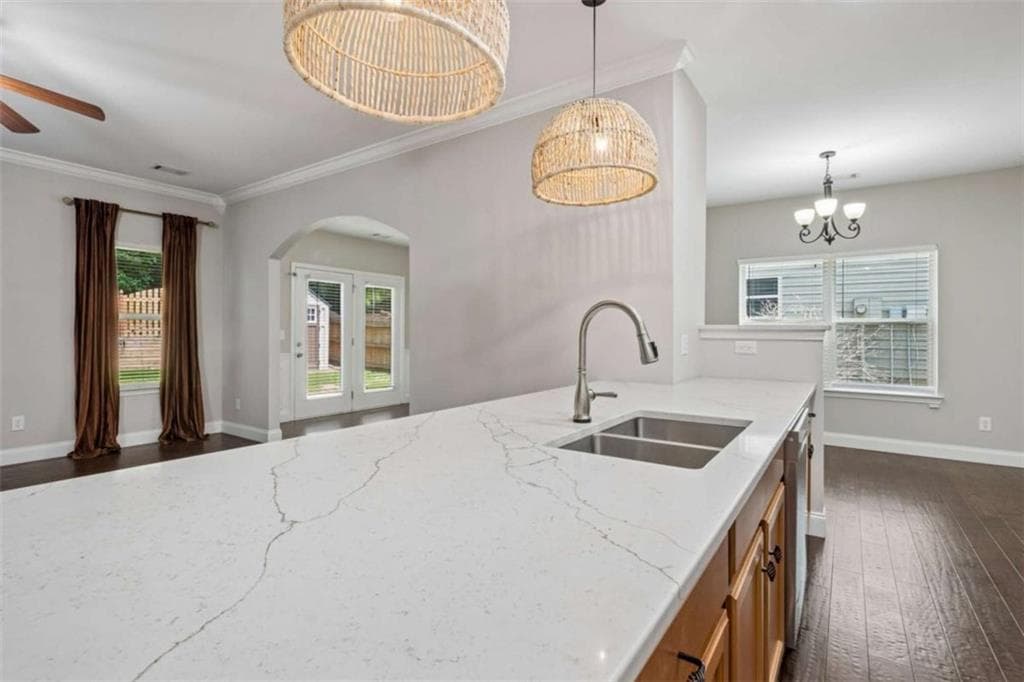 3 bedroom, 3 bathroom, 2,072 sq ft single family residence for sale at 7051 Silk Tree, Braselton, GA 30517 — photo 5