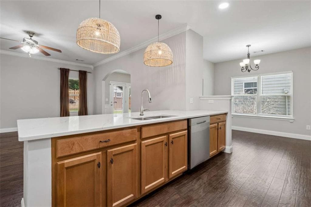 3 bedroom, 3 bathroom, 2,072 sq ft single family residence for sale at 7051 Silk Tree, Braselton, GA 30517 — photo 7