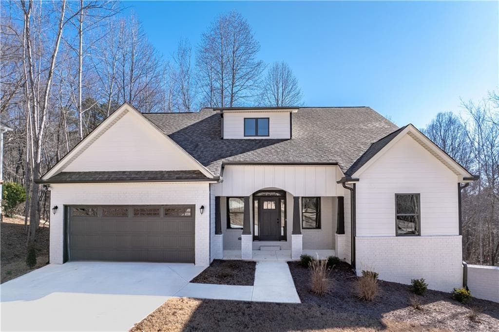 4 bedroom, 5 bathroom, 2,879 sq ft single family residence for rent at 5714 Ridgewater Circle, Gainesville, GA 30506 for $2,750 a month