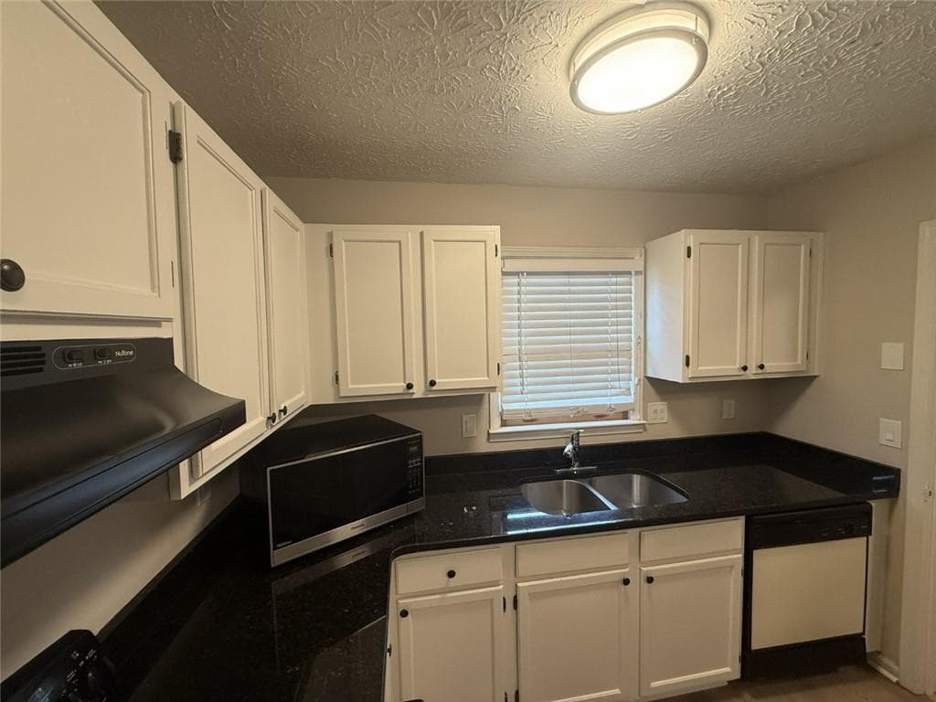 2 bedroom, 3 bathroom, 1,260 sq ft condominium for rent at 2906 Webb Bridge Road, Alpharetta, GA 30009 for $1,900 a month — photo 5