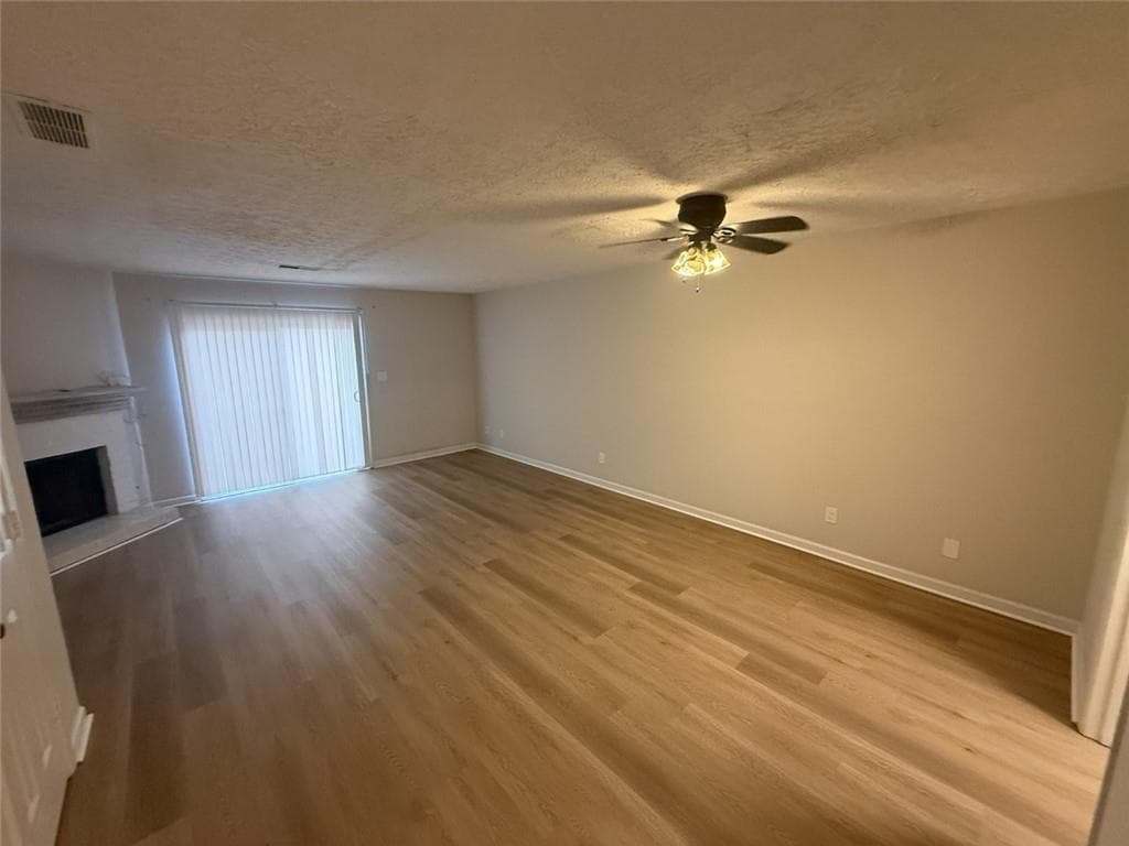 2 bedroom, 3 bathroom, 1,260 sq ft condominium for rent at 2906 Webb Bridge Road, Alpharetta, GA 30009 for $1,900 a month — photo 6