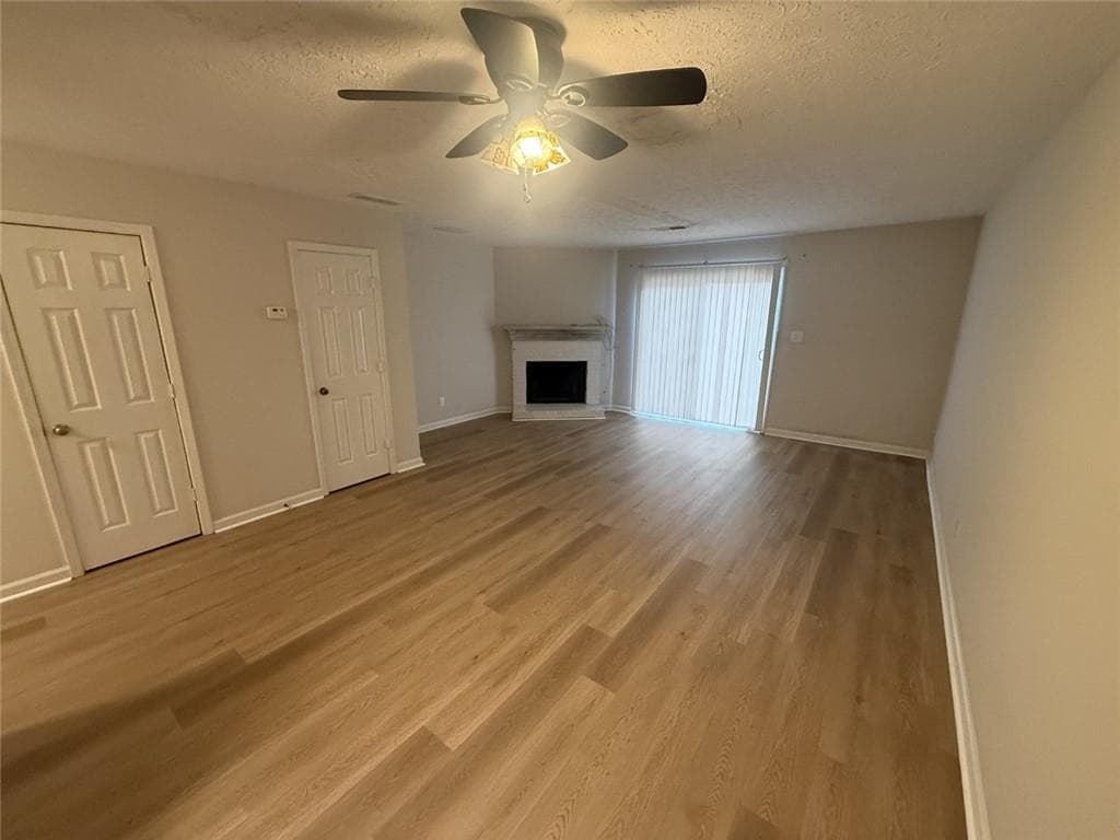 2 bedroom, 3 bathroom, 1,260 sq ft condominium for rent at 2906 Webb Bridge Road, Alpharetta, GA 30009 for $1,900 a month — photo 9