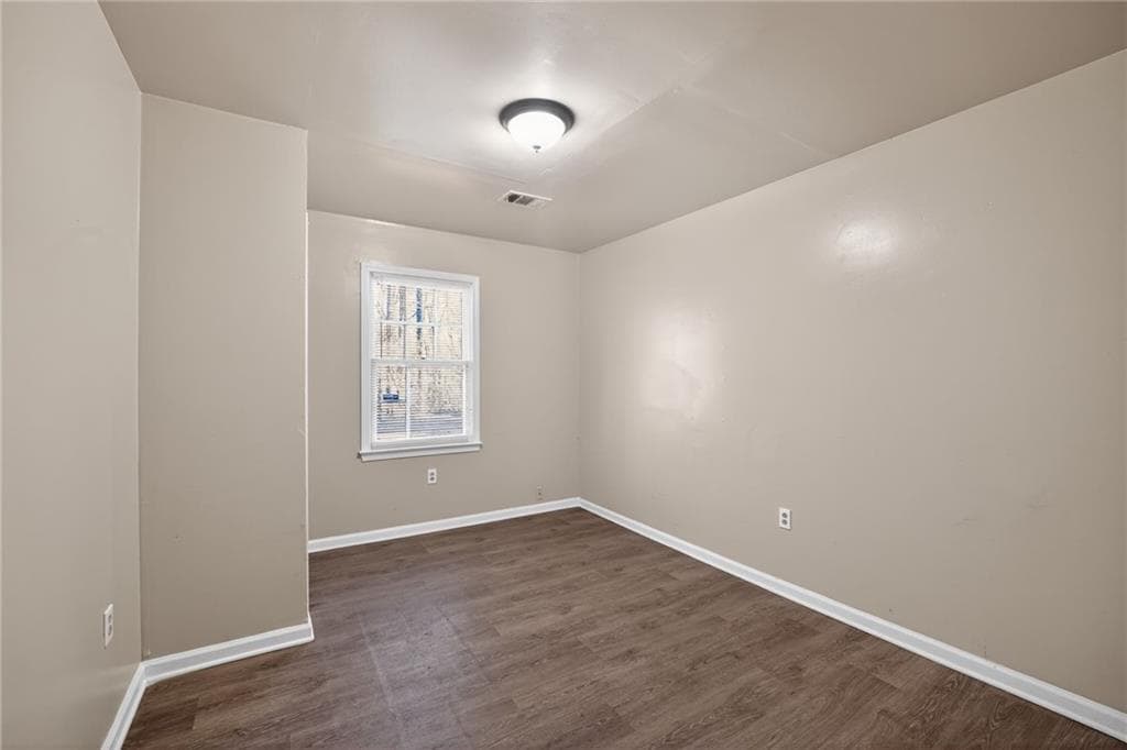 3 bedroom, 2 bathroom, 1,140 sq ft single family residence for sale at 1826 County Line Road, Atlanta, GA 30331 — photo 9