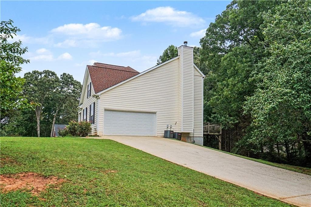 3 bedroom, 3 bathroom, 2,603 sq ft single family residence for sale at 15 Pheasant Way, Acworth, GA 30101 — photo 3