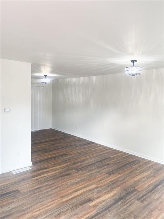 4 bedroom, 3 bathroom, 1,540 sq ft townhouse for sale at 7010 Oakhill Circle, Austell, GA 30168 — photo 2