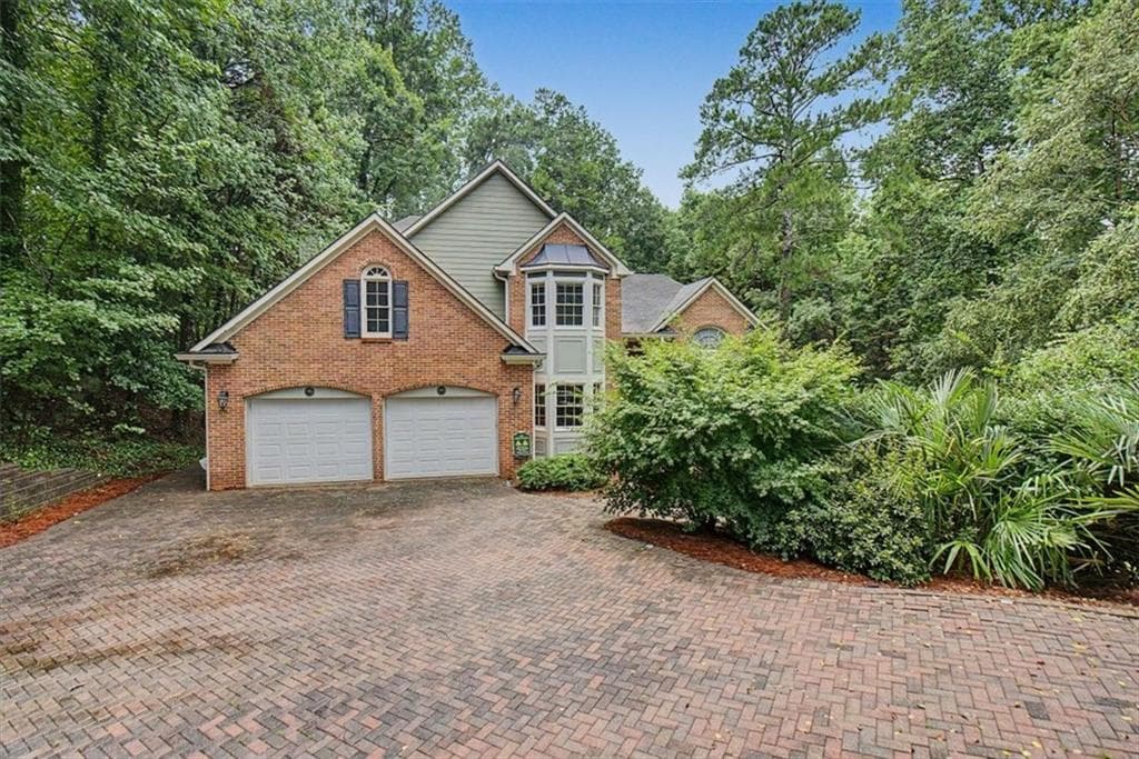 7 bedroom, 4 bathroom, 4,518 sq ft single family residence for sale at 901 Denmeade Walk, Marietta, GA 30064 — photo 2