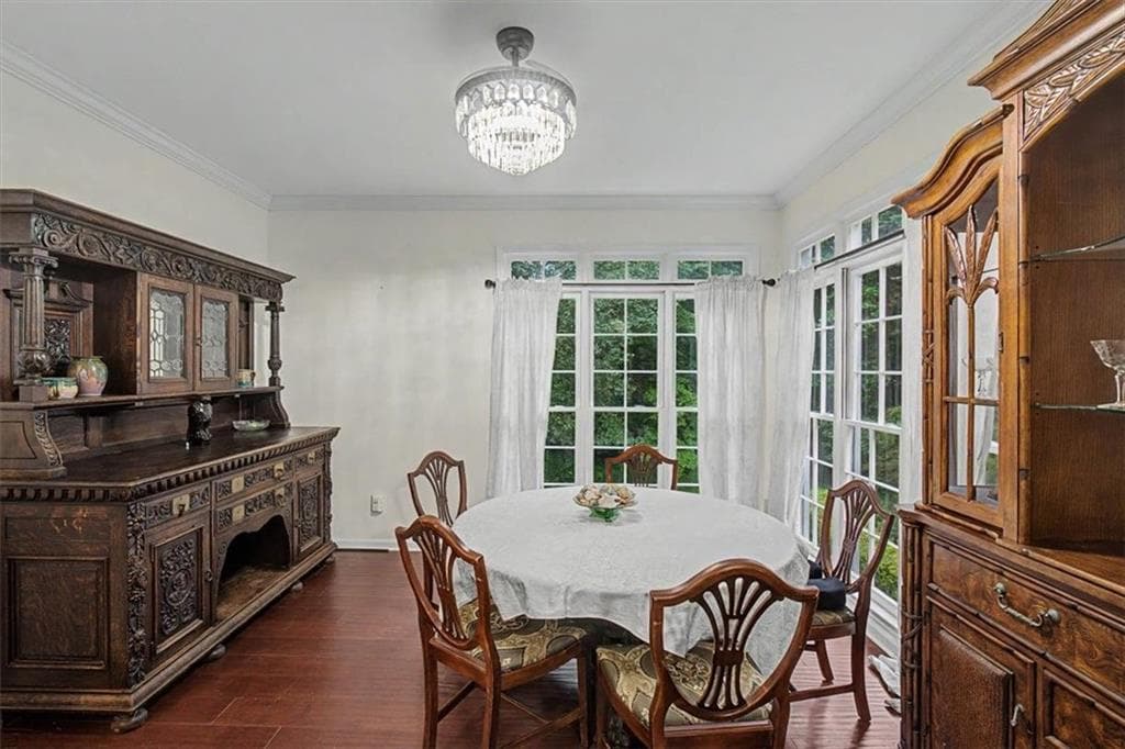 7 bedroom, 4 bathroom, 4,518 sq ft single family residence for sale at 901 Denmeade Walk, Marietta, GA 30064 — photo 9