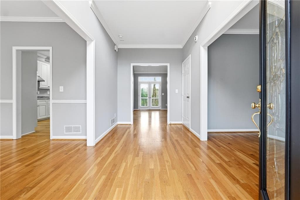 5 bedroom, 4 bathroom, 3,000 sq ft single family residence for rent at 5145 Harbour Ridge Drive, Alpharetta, GA 30005 for $4,000 a month — photo 2