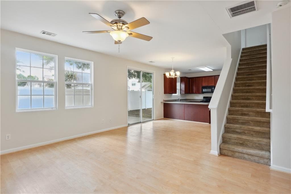3 bedroom, 3 bathroom, 1,606 sq ft single family residence for rent at 276 Hiawassee Drive, Woodstock, GA 30188 for $2,250 a month — photo 4
