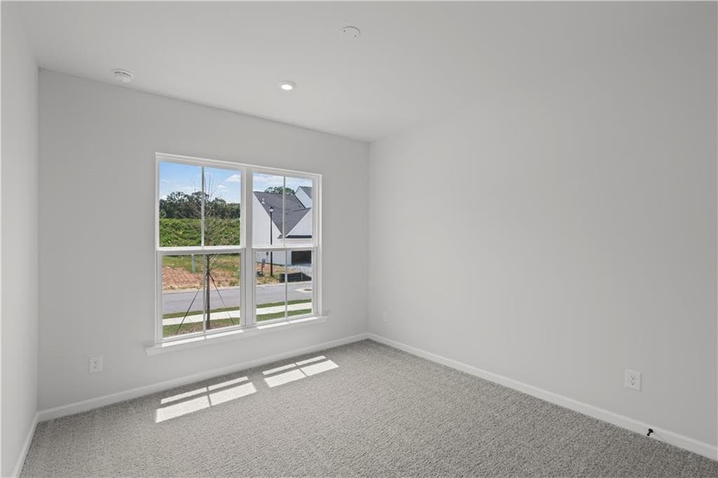6 bedroom, 4 bathroom, 3,230 sq ft single family residence for sale at 7271 Thistle Down Way, Flowery Branch, GA 30542 — photo 8