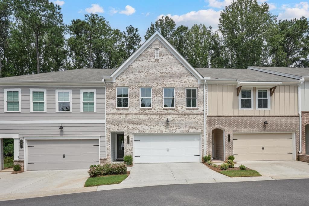 3 bedroom, 3 bathroom, 1,883 sq ft townhouse for sale at 3303 Cranston Lane, Kennesaw, GA 30144