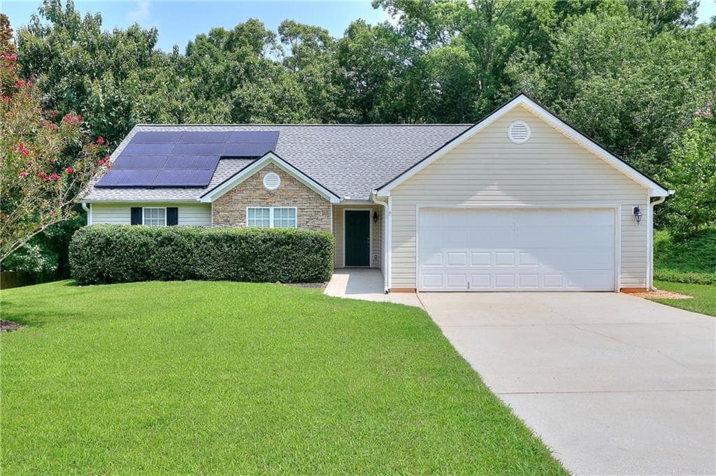 3 bedroom, 2 bathroom, 1,470 sq ft single family residence for sale at 1439 Princeton Drive, Statham, GA 30666 — photo 2