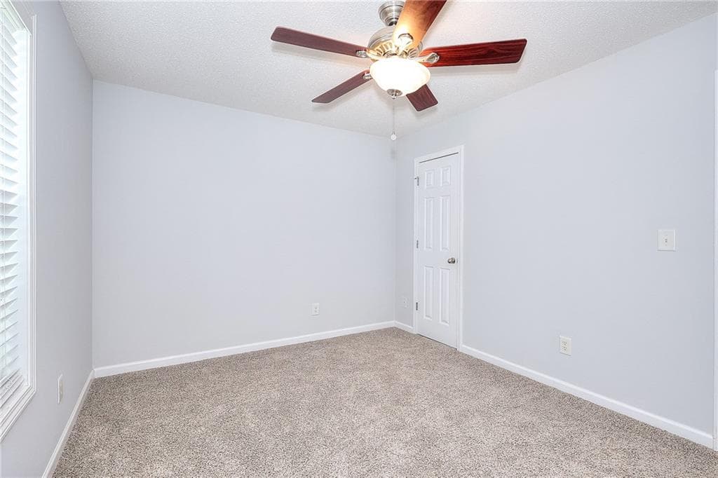 3 bedroom, 2 bathroom, 1,470 sq ft single family residence for sale at 1439 Princeton Drive, Statham, GA 30666 — photo 6