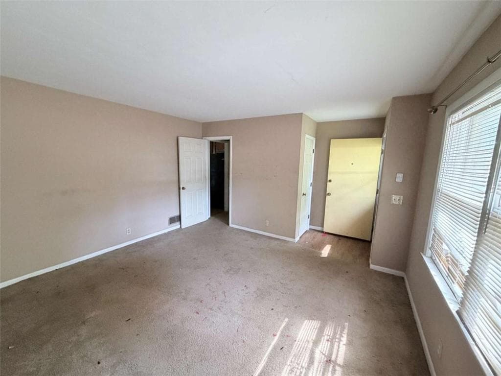 3 bedroom, 2 bathroom, 1,474 sq ft single family residence for sale at 2195 Rockdale Drive, Conyers, GA 30012 — photo 7