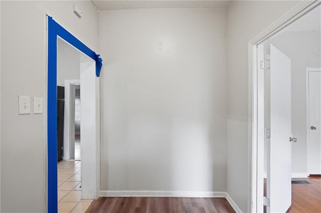 3 bedroom, 1 bathroom, 1,218 sq ft single family residence for sale at 1028 Birch Street, Atlanta, GA 30310 — photo 8