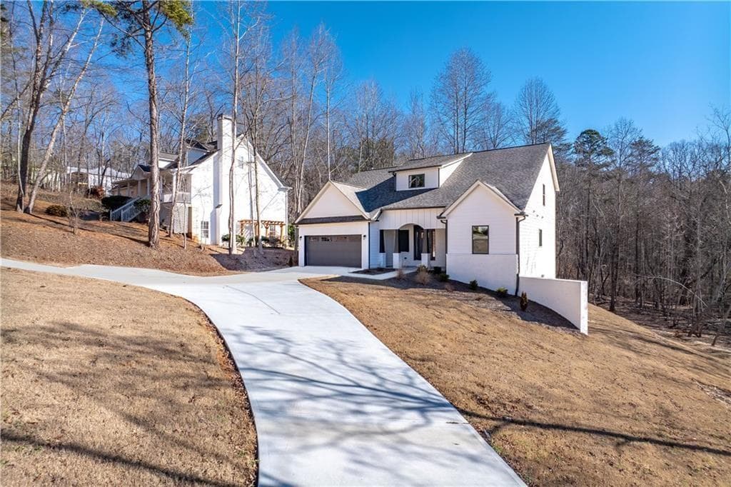 4 bedroom, 5 bathroom, 2,879 sq ft single family residence for rent at 5714 Ridgewater Circle, Gainesville, GA 30506 for $2,750 a month — photo 2