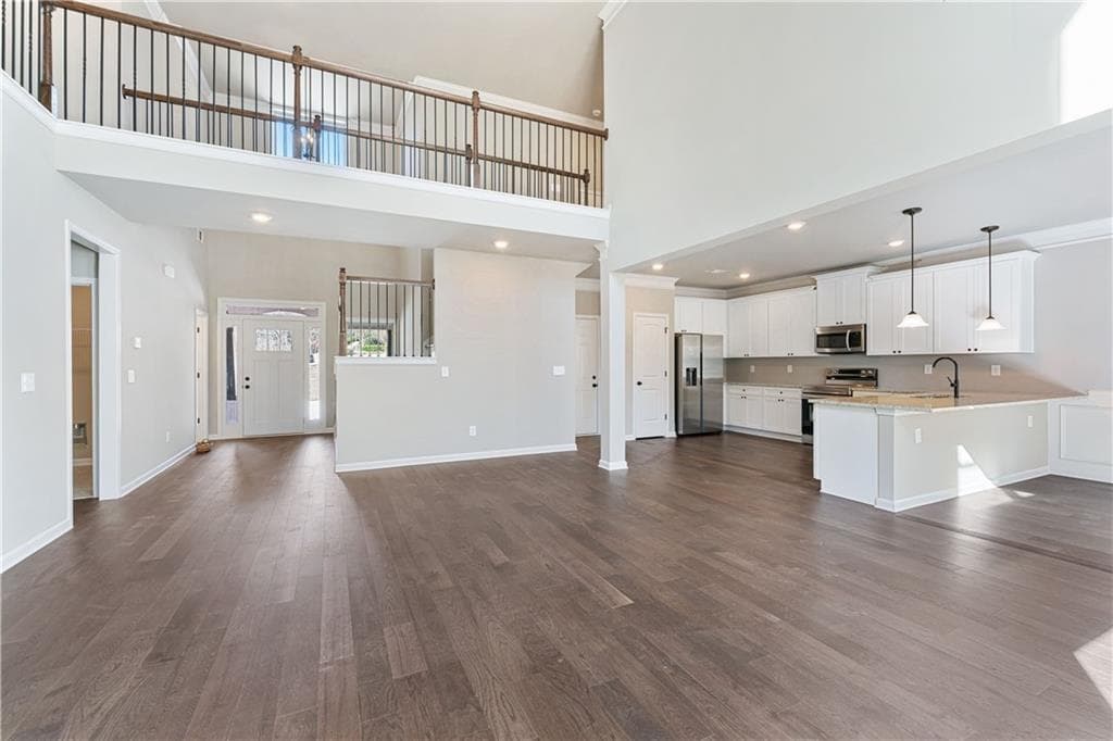 4 bedroom, 5 bathroom, 2,879 sq ft single family residence for rent at 5714 Ridgewater Circle, Gainesville, GA 30506 for $2,750 a month — photo 8