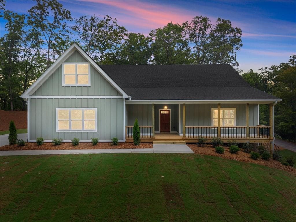 4 bedroom, 5 bathroom, 4,865 sq ft single family residence for sale at 212 Planters Creek, Baldwin, GA 30511 — photo 2