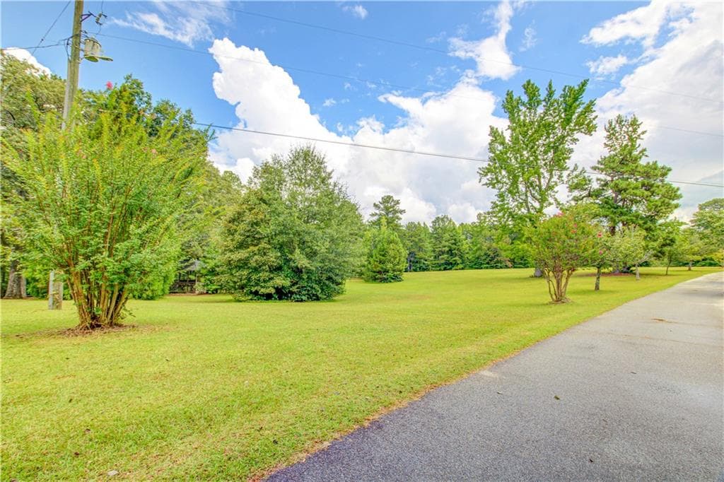 3 bedroom, 2 bathroom, 2,186 sq ft single family residence for sale at 3861 Post Road, Winston, GA 30187 — photo 3