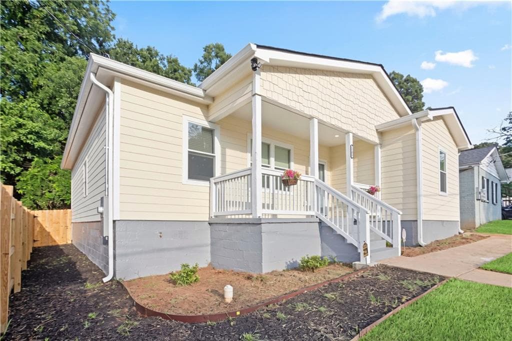 3 bedroom, 3 bathroom, 1,461 sq ft single family residence for sale at 1106 Ira Street, Atlanta, GA 30310 — photo 2