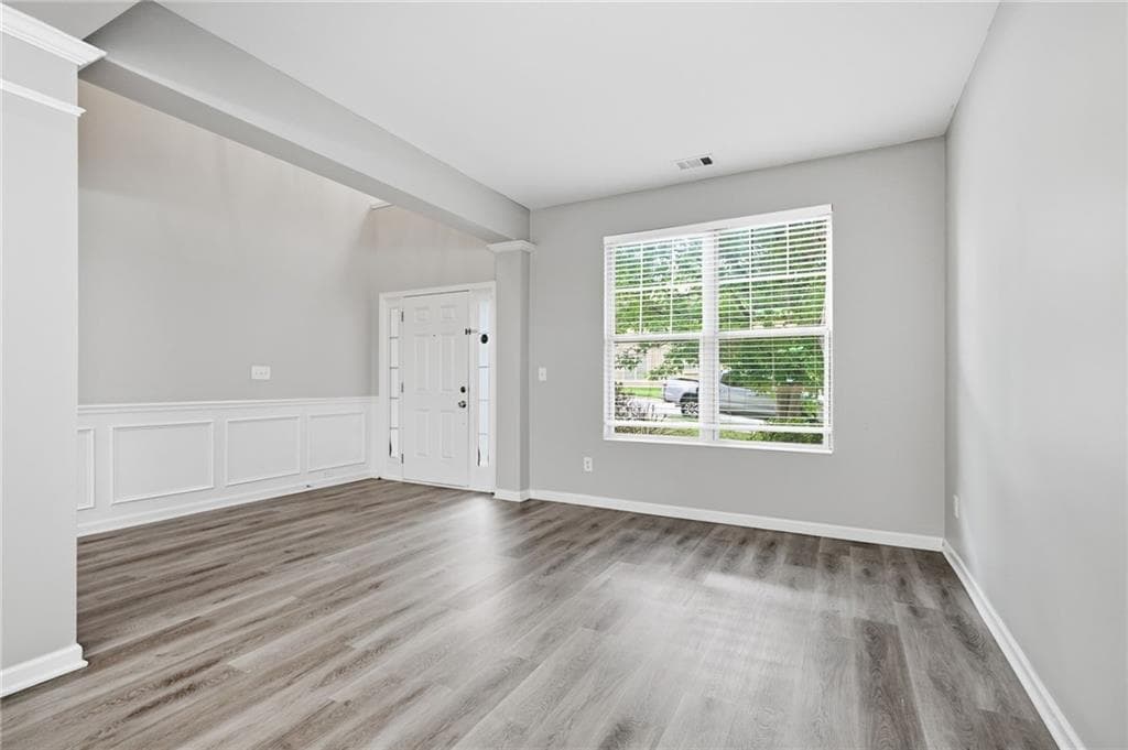 4 bedroom, 3 bathroom, 3,100 sq ft single family residence for sale at 5804 Providence Court, Union City, GA 30291 — photo 9