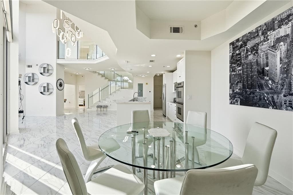 3 bedroom, 4 bathroom, 3,083 sq ft condominium for sale at 2795 Peachtree Road 2604, Atlanta, GA 30305 — photo 6