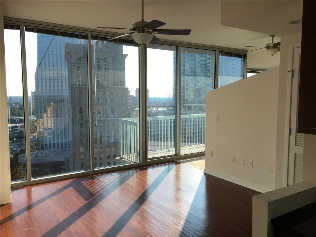 1 bedroom, 1 bathroom, 764 sq ft condominium for sale at 3324 Peachtree Road 1410, Atlanta, GA 30326 — photo 4