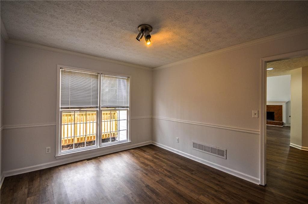 3 bedroom, 3 bathroom, 1,948 sq ft single family residence for rent at 1398 Field Creek Terrace, Lawrenceville, GA 30043 for $2,390 a month — photo 9