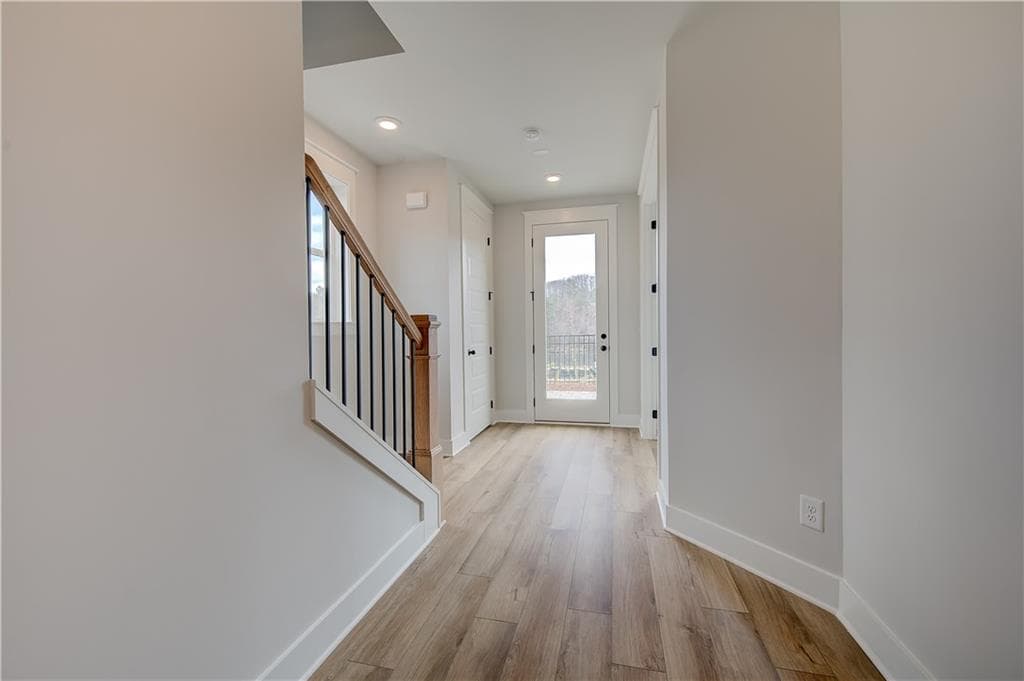 3 bedroom, 4 bathroom, 1,858 sq ft townhouse for sale at 1080 Ascent Place, Atlanta, GA 30328 — photo 4