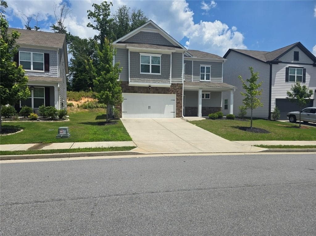 4 bedroom, 3 bathroom, 2,709 sq ft single family residence under contract at 121 Valimar Drive, Braselton, GA 30517