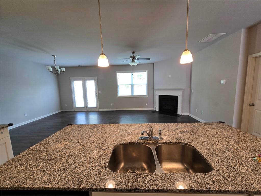 4 bedroom, 3 bathroom, 2,709 sq ft single family residence under contract at 121 Valimar Drive, Braselton, GA 30517 — photo 3