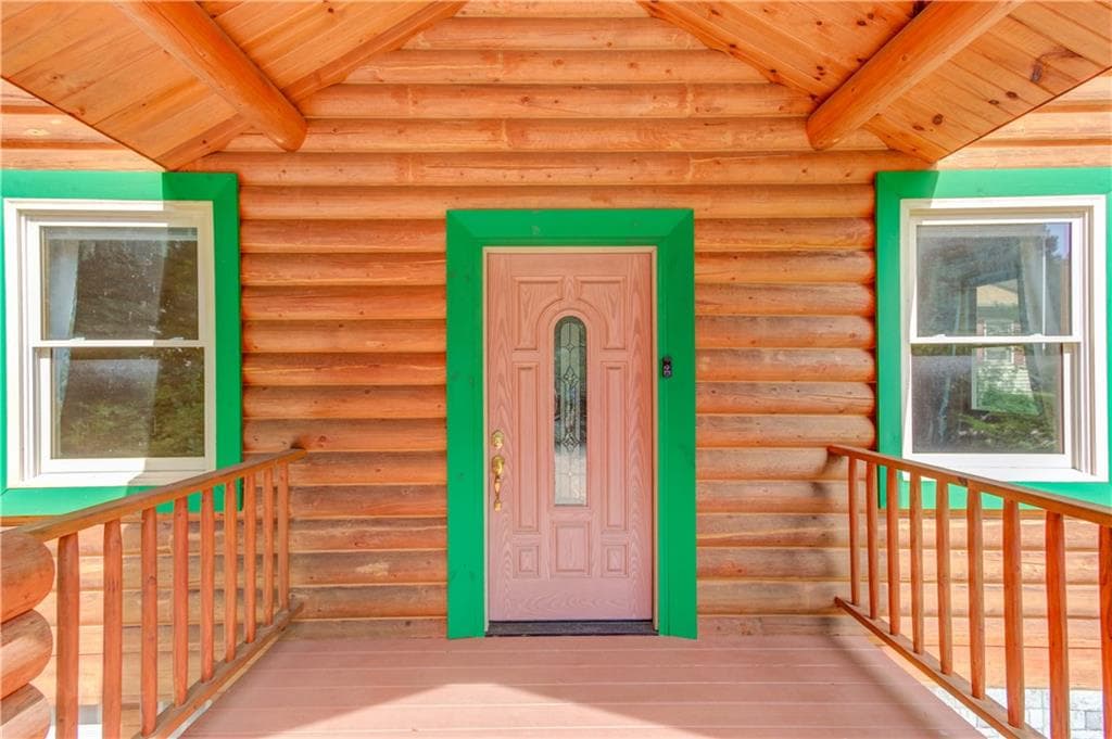 3 bedroom, 2 bathroom, 1,920 sq ft single family residence for sale at 3938 Pointe, Gainesville, GA 30506 — photo 8